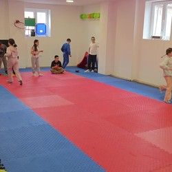 Boravak za decu sa salom za fizicko