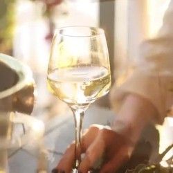 Podelite nezaboravne trenutke na reci sa onima koje volite