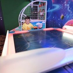 air-hockey-visnjicka-banja-c98948.jpg