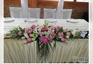 Dekoracija svadbenog stola - Cvetni aranžmani Ivana