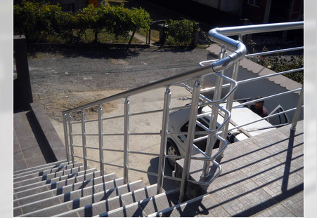 Aluminijumske ograde za spoljasnje stepenice