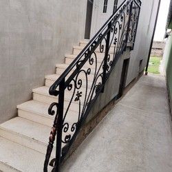 Spoljasnje stepenice od kovanog gvozdja