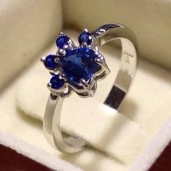 Prsten,belo zlato u kombinaciji sa plavim safirom-rucni rad. Izradio Rikard Civljak.