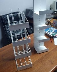 Metalne police za zvake