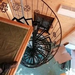 Spiralne stepenice od kovanog gvozdja