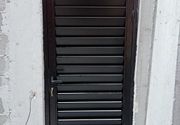 Metalna lamelna vrata za dvoriste