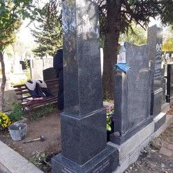 Izrada spomenika za groblje Pančevo