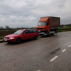 Slepanje kamiona Mladenovac