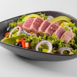 Salata sa grilovanom tunom
