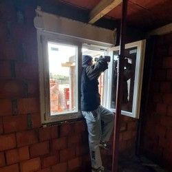 Odrzavanje dvokrilnog PVC prozora