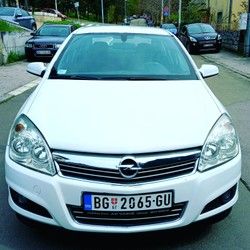 Poliranje auta Opel Astra