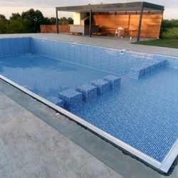 Izgradnja bazena sa skakaonicom