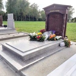 Spomenici za porodicne grobnice Pancevo