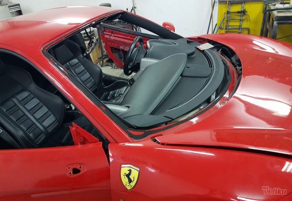 Ugradnja auto stakla za Ferrari