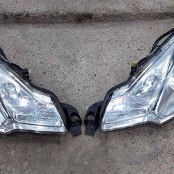 Citroen DS3 far levi far desni 2010-2014