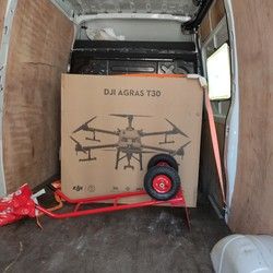 Kombi prevoz dronova
