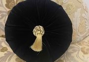 Crno zlatni okrugli turban jastuk