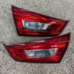 Mitsubishi ASX 2010-2014 stop svetlo levo i desno na gepek vratima