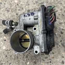 Mitsubishi Colt klapna gasa 1.1 benzin 1.3 benzin 2004-2008