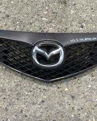 Mazda 3 maska sa znakom 2003-2006 hatchback
