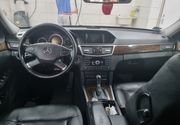 Rent-a-car Mercedes E Class 