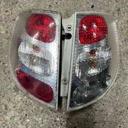 Citroen C3 pluriel stop svetlo levo stop svetlo desno