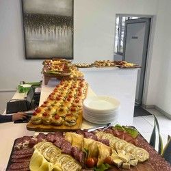 ketering-za-korporativne-dogadjaje-d4beee.jpg