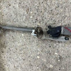 Mitsubishi Colt motor brisaca prednji 8250A231 2004-2008