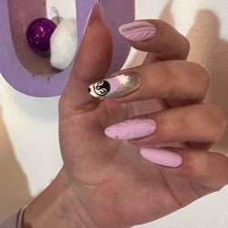 zimski-nail-dizajn--korekcija-noktiju-gelom-d9f630.jpg