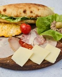 Sendvič u domaćoj lepinji