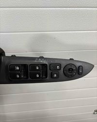 Kia Carens prekidaci podizaca stakla 2006-2011