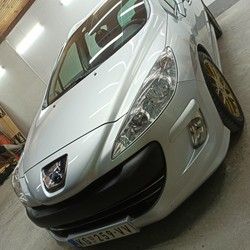 Poliranje automobila 