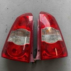 Chevrolet Lacetti stop svetlo levo i desno karavan lampa