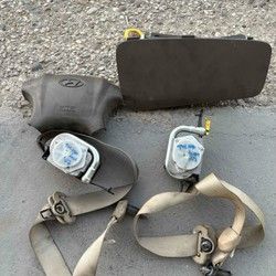 Hyundai Tucson air bag volana desni air bag pojasevi 2004-2010