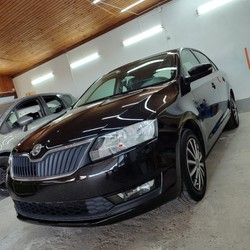 Poliranje automobila 