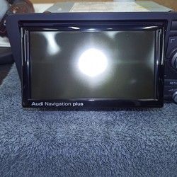 Poliranje ekrana multimedije, Kragujevac 