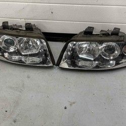 Audi A4 2000-2004 far levi i desni Valeo