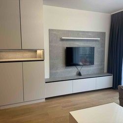 Beograd na vodi izdavanje stana sa dve spavaće sobe 