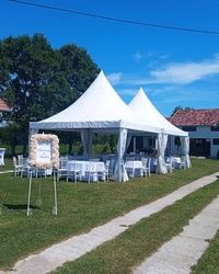 Iznajmljivanje belih šatora pagoda 