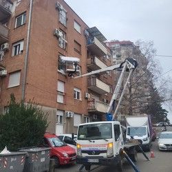 Iznajmljivanje kamiona sa korpom Vozdovac