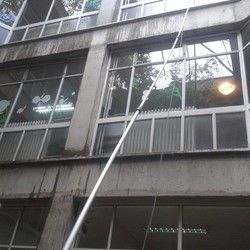 pranje staklene fasade zvezdara