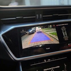 Audi A6C8 ugradnja rikverc kamere