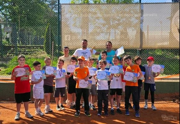 tenis-u-kragujevcu-94b895-6931031d-1.jpg