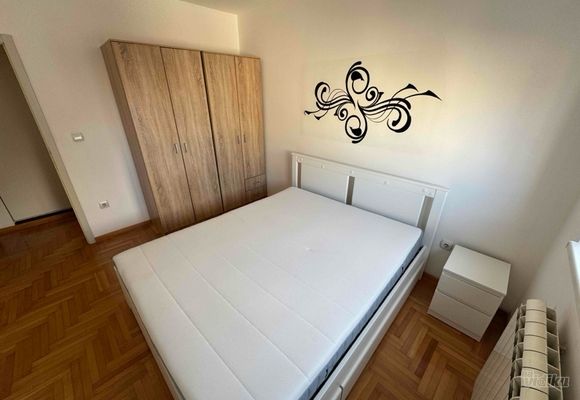 izdavanje-stana-zvezdara-zvezdarska-suma-60m2-trosoban-1c6bdf-f4f1bd66-1.jpg