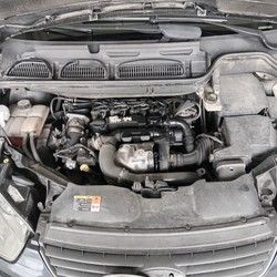 Pranje motora u auto perionici Super auto