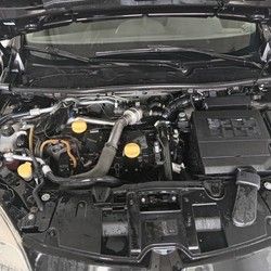 Pranje motora u auto perionici Super auto