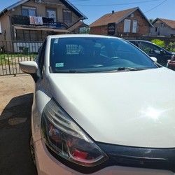renault-clio-zamena-sofersajbne-borca-cb169d.jpg