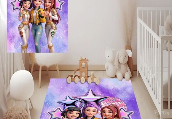 Dečiji tepih sa neklizajućom podlogom 120×140cm - Huntrix (Rumi i K Pop Demon Hunters)