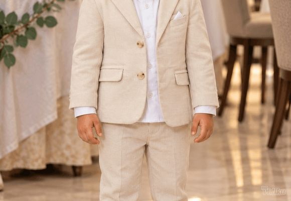 Svečano svetlo bež odelo za dečake od 2 do 6 godina - košulja, sako, pantalone i leptir mašna