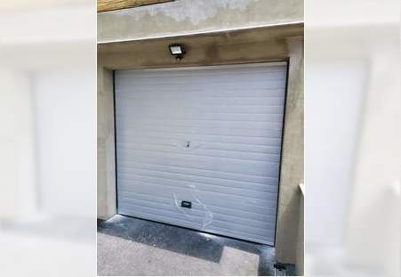 Montaza garaznih vrata u beloj boji